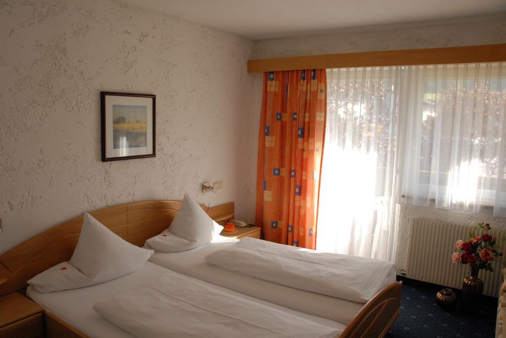 Hotel Edelweiss Innsbruck Quarto foto